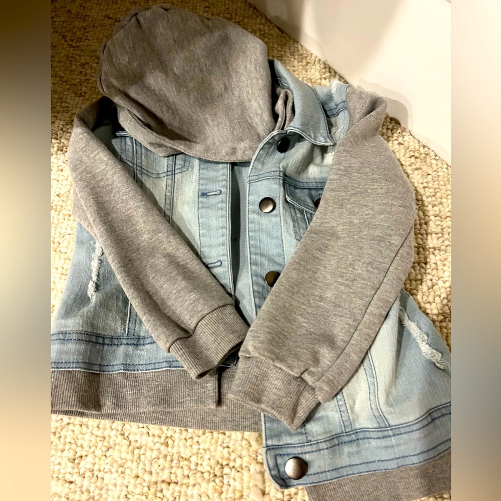 Sweatshirt jean jacket
